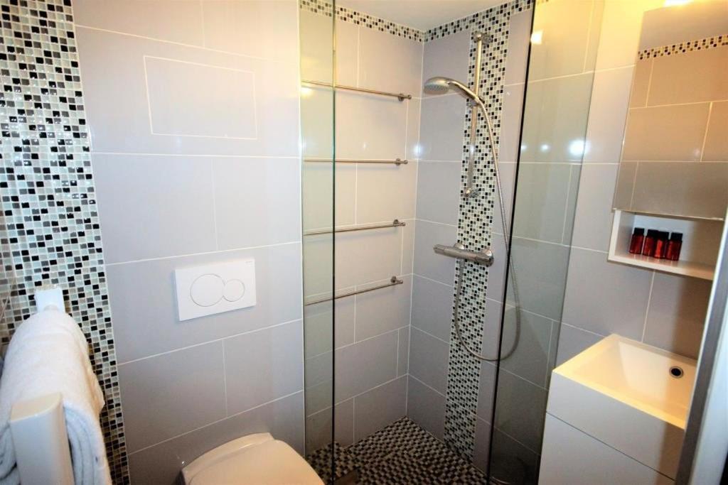 Beautiful And Cozy Apartment In The Heart Of Cannes Exteriör bild